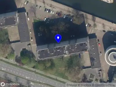 Ambulance met gepaste spoed naar de 's-Lands werf in Rotterdam