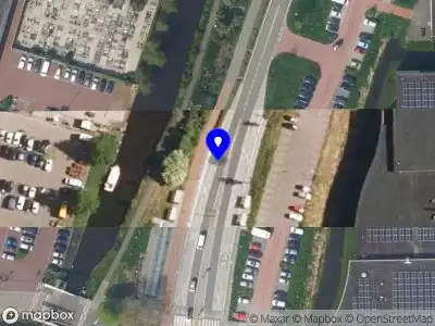 Ambulance met grote spoed naar de Dorpsstraat in Mijdrecht