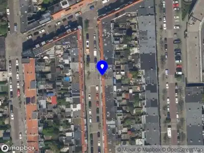 Ambulance met grote spoed naar de Paulus Potterstraat in Schiedam