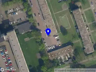 Ambulance met grote spoed naar de Josephus Jittastraat in Rotterdam