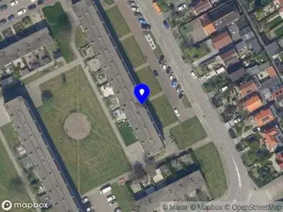 Ambulance met grote spoed naar de Kerklaan in Capelle aan den IJssel