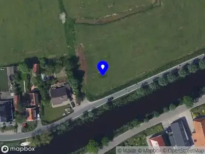 Ambulance met grote spoed naar de Hofwegen in Bleskensgraaf