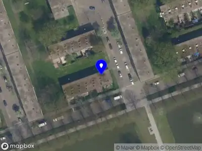 Ambulance met gepaste spoed naar de De Blécourtstraat in Rotterdam