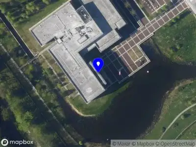 Ambulance met grote spoed naar de John Adams Park in Wassenaar