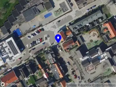 Ambulance met grote spoed naar de Achterstraat in Nieuw-Beijerland