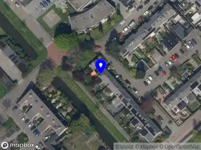 Ambulance met grote spoed naar de Parkhof in Krimpen aan den IJssel