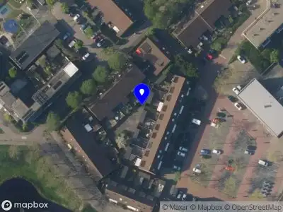 Ambulance met grote spoed naar de Dobbedreef in Leiden