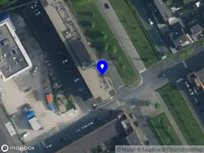 Ambulance met grote spoed naar de Echtenstein in Amsterdam