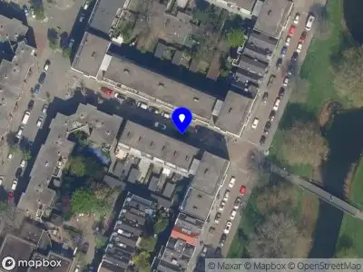 Ambulance met grote spoed naar de Koenenstraat in Rotterdam