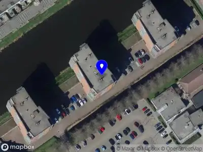 Ambulance met grote spoed naar de Waterlinze in Hellevoetsluis