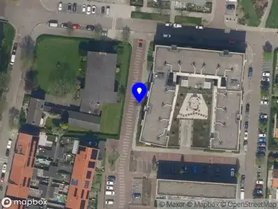 Ambulance met grote spoed naar de Nelson Mandelastraat in Ridderkerk