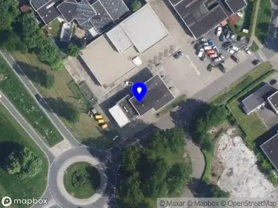 Politie naar de Molenweg in Almere vanwege steekincident