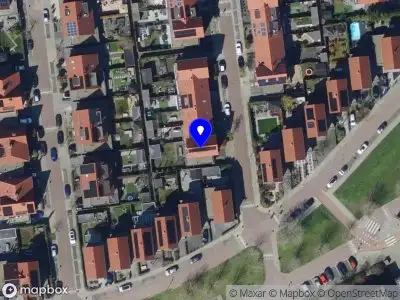 Ambulance met grote spoed naar de Zilvergloed in Rhoon