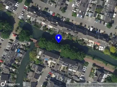 Brandweer met gepaste spoed naar de Berlage-erf in Dordrecht vanwege wateroverlast