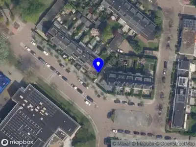 Ambulance met gepaste spoed naar de Wagenaarlaan in Rotterdam