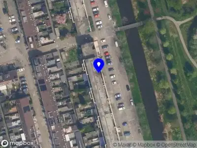 Politie naar de Arthur van Schendeldreef in Rotterdam vanwege steekincident