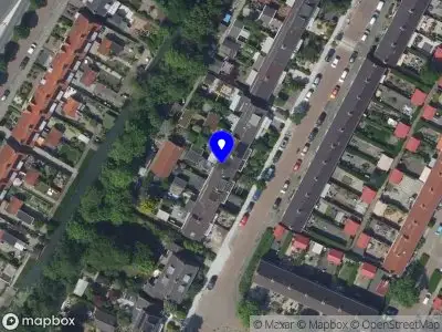 Ambulance met gepaste spoed naar de Muilwijckstraat in Papendrecht