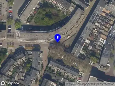 Ambulance met grote spoed naar de Heemraadstraat in Vlaardingen