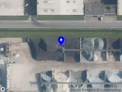 Ambulance met grote spoed naar de Sextantweg in Amsterdam