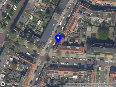 Ambulance met gepaste spoed naar de J A Alberdingk Thijmstraat in Schiedam