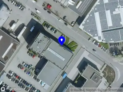 Brandweer met grote spoed naar de Marinus van Meelweg in Eindhoven vanwege reanimatie