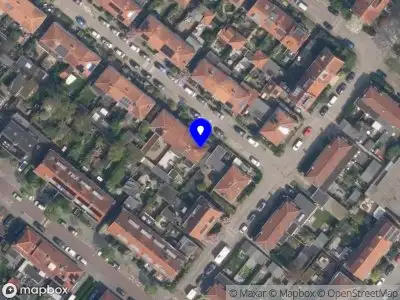 Ambulance met grote spoed naar de Acacialaan in Rotterdam