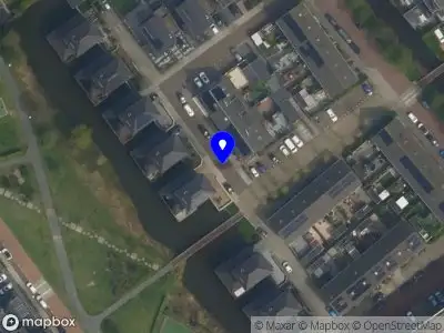 Ambulance met grote spoed naar de Griend in Naaldwijk