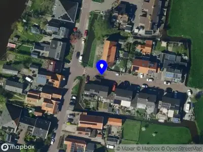 Ambulance met grote spoed naar de Oostwijk in Graft