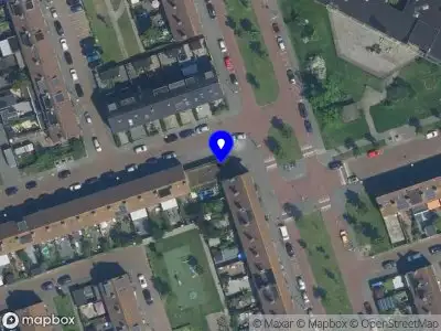 Ambulance met gepaste spoed naar de Bandijkstraat in Amsterdam