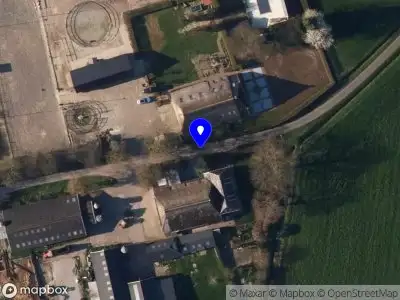 112 melding Brandweer en politie met grote spoed naar de De Steeg in Winde vanwege middelgrote brand