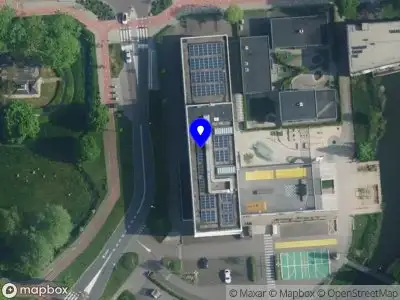 Ambulance met grote spoed naar de Vogelweg in Diemen