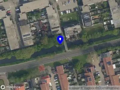 Ambulance met grote spoed naar de Scholeksterpad in Delft