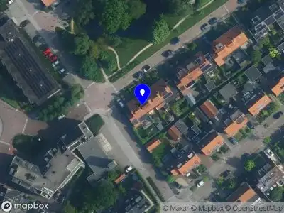 Brandweer met grote spoed naar de Prins Bernhardlaan in Ouderkerk aan de Amstel