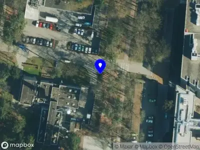 Politie naar de Dienstweg in Enschede vanwege aanrijding met letsel