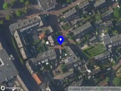 Brandweer met gepaste spoed naar de Langestraat in Huizen vanwege afhijsen patient