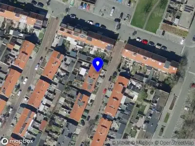 Ambulance met grote spoed naar de Beemd in Hoogvliet Rotterdam