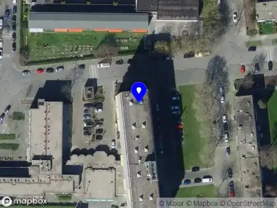 Ambulance met grote spoed naar de Boekenrode in Rotterdam