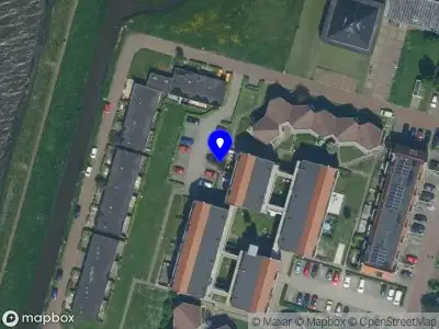 Brandweer met gepaste spoed naar de Hoogkamplaan in Marken vanwege stankoverlast