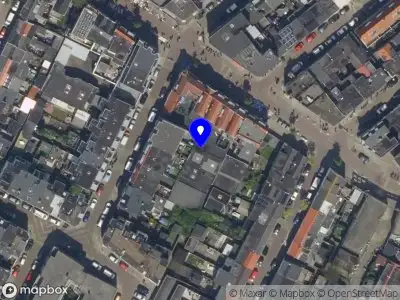 Brandweer met gepaste spoed naar de Pernissestraat in Schiedam vanwege stankoverlast