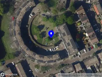 Ambulance met grote spoed naar de Hector Berliozplantsoen in 's-Gravenhage