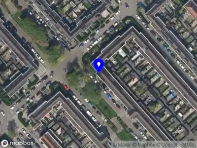Ambulance met grote spoed naar de Heerjansweg in Rotterdam