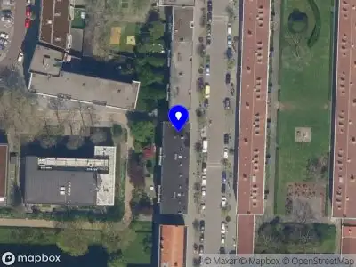 Ambulance met grote spoed naar de Frits Ruysstraat in Rotterdam