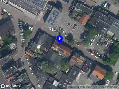 Ambulance met grote spoed naar de Sint Cathrijnestraat in Zaandam