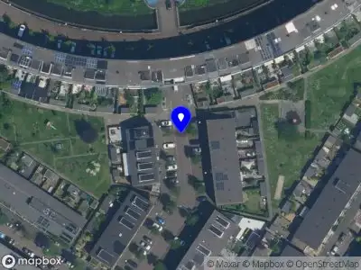 Traumahelikopter met grote spoed naar de Pesetalaan in Amsterdam