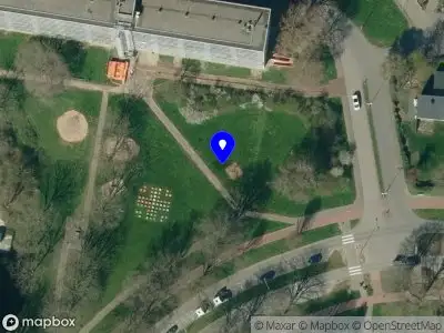 Politie naar de Eimerssingel-Oost in Arnhem vanwege aanrijding met letsel