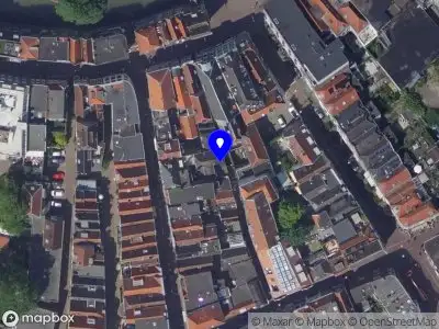 Ambulance met gepaste spoed naar de Haringstraat in Dordrecht