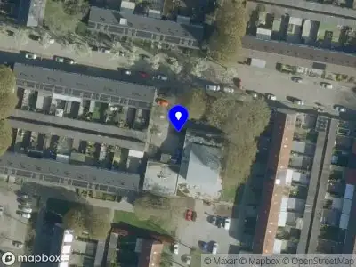 Brandweer met gepaste spoed naar de Corellistraat in Tilburg vanwege een liftopsluiting