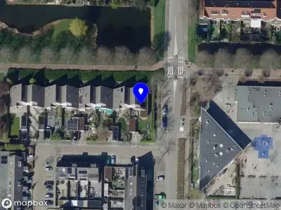 Ambulance met gepaste spoed naar de Riviermolen in Barendrecht