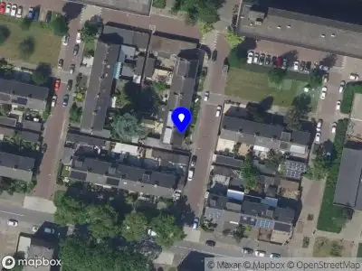 Ambulance met grote spoed naar de Gouwestraat in Dordrecht