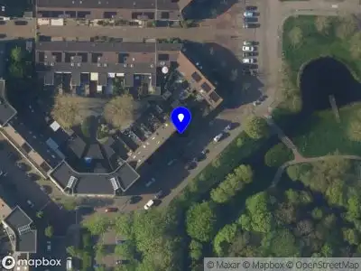 Ambulance met grote spoed naar de Suze Robertsonstraat in Leiden